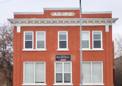 Affordable Apartment w Parking Location Coffee