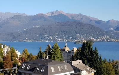 Terrace Lake View apt in Stresa With Lake View