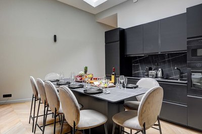 Elegant Apartment With Ac-3br-10p-place des Vosges