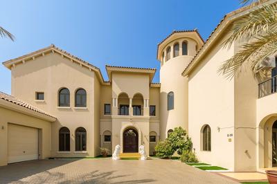 Maison Privee - Opulent Palm Villa w/ Pool & Royal Atlantis Views