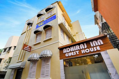 Fabhotel Adhiraj Inn