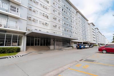 RedDoorz Premium @ SMDC Fairview