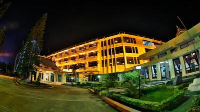 Amazing Kengtong Resort