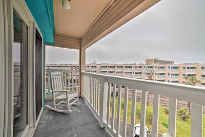 Pool & Direct Beach Access: Corpus Christi Escape