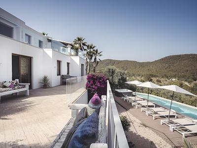 KM4 ibiza