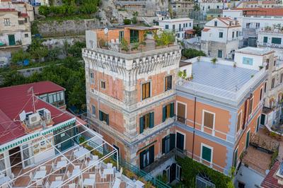 Upscale Central Amalfi Apartment In 19th-century Building