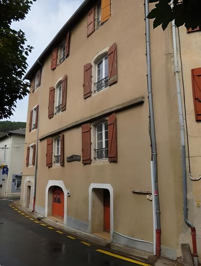 Cafe Restaurant Meuble de Tourisme