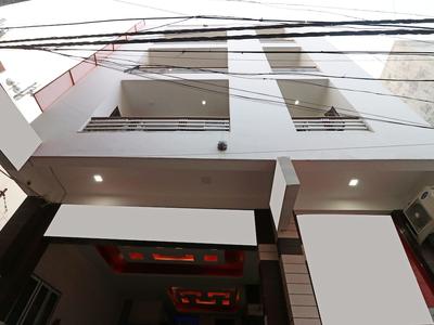 OYO 11633 Hotel Sweet Palace