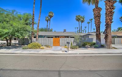 Funky Palm Springs Paradise Near Golf Courses