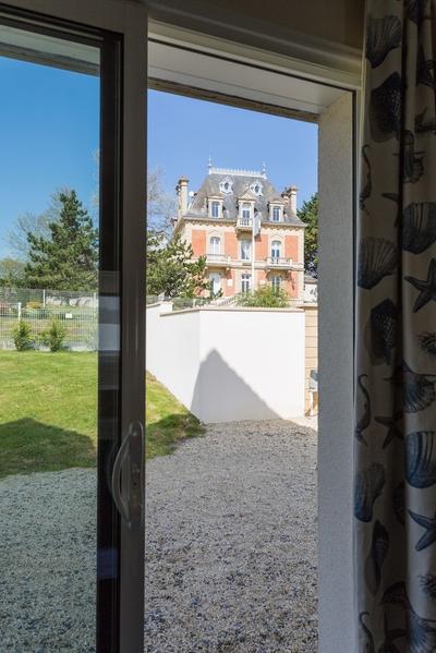 Villa Tracy