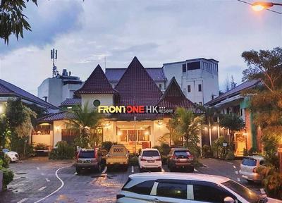 Front One HK Resort Semarang
