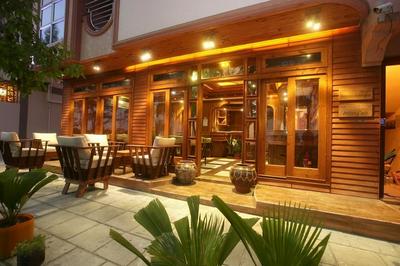 Eureka Serenity Athiri Inn