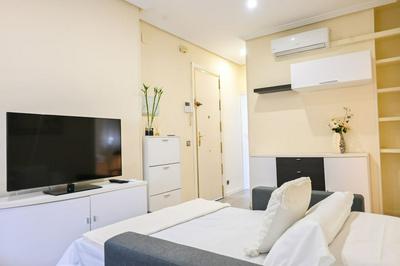 M Emb1545 Coqueto Apartamento de dos Dormitorios