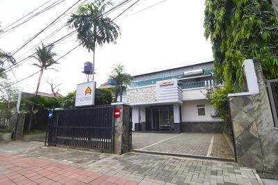 House of Arsonia Flamboyant