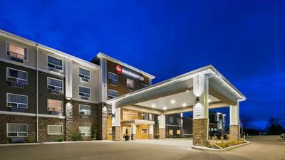 Best Western Plus Lacombe Inn & Suites