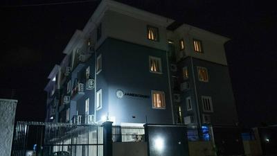 James Court Hotel & Luxury Apartments