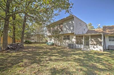 Tahlequah Duplex w/ Screened-in Porch & Fire Pit!