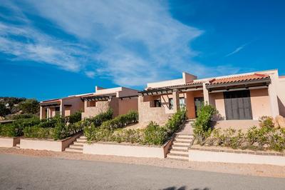 Gravina Resort & Apartments