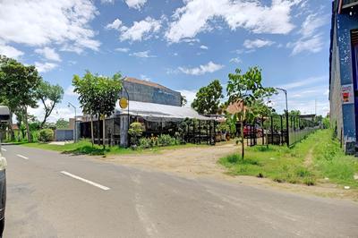 SPOT ON 90742 Kinanthy Homestay Syariah