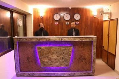 Hotel Four Season Inn