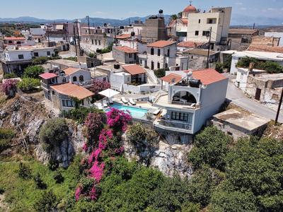 Elia Woodstone Houses