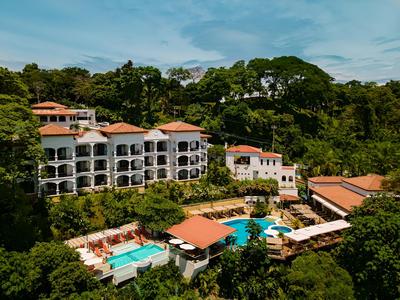 Shana by the Beach Manuel Antonio