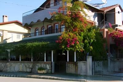 Besik Hotel