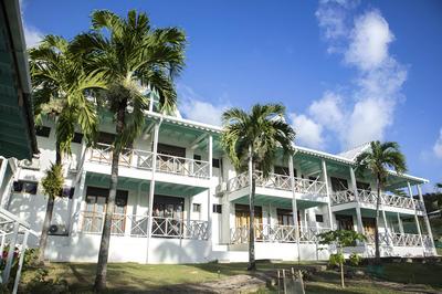 South West Bay Cabañas