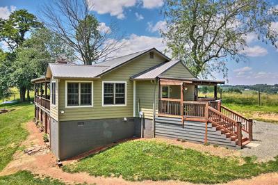 Charming Galax Retreat w/ Wraparound Deck!