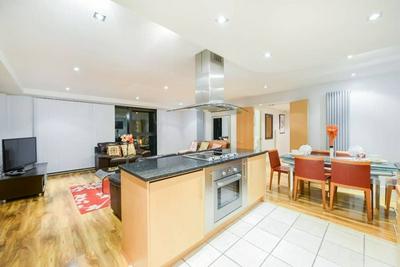 Canary Wharf Luxury Apartments