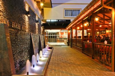 Inn House Hotel