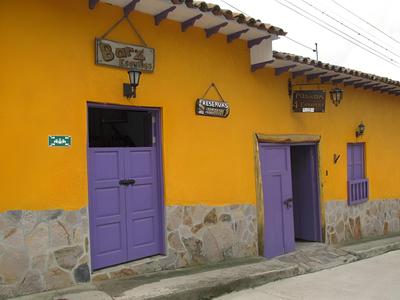 Posada 4 Esquinas