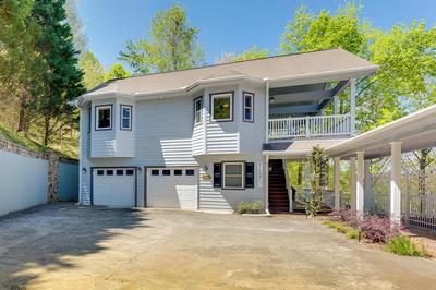 Lake-view Condo With Covered Deck in Hiawassee!