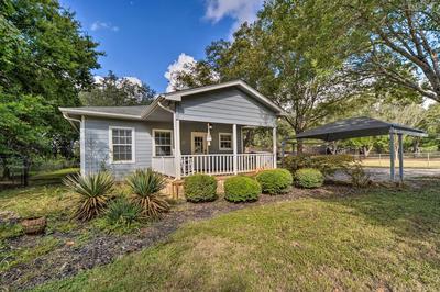 'the Petite Lake House' in Seguin w/ Patio!