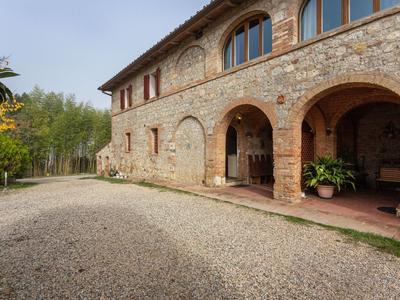 Farmhouse in Ville di Corsano Siena at the Centre