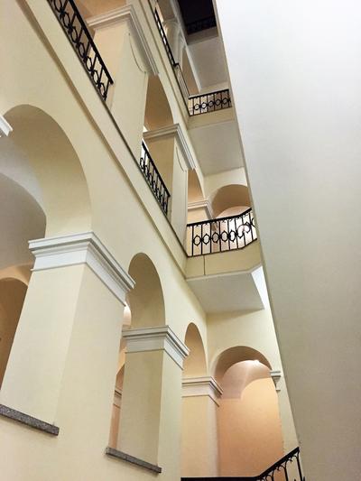 MONDRIAN Luxury Suites & Apartments Old Town Market Square