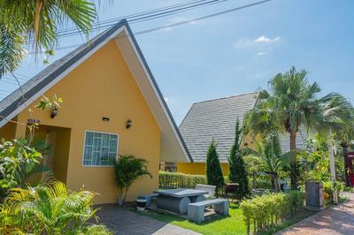 Apinya Resort Bangsarey