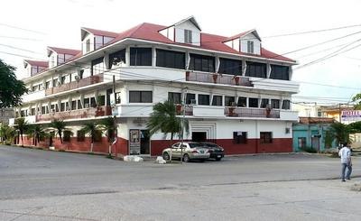 Hotel Casa Flores De Tikal