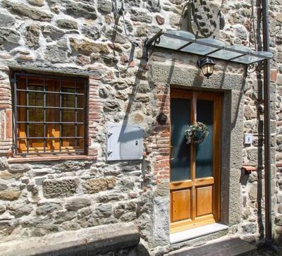 Casa Il Sogno With Private Jacuzzi In Pescia