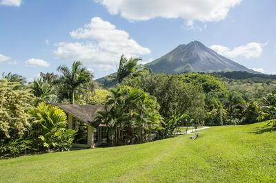 Arenal Paraíso Resort & Thermo Mineral Hot Springs