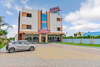 OYO 38656 Hotel Siddheshwar