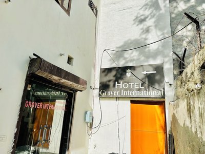 Grover international hotel