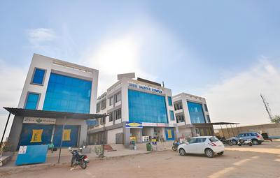 OYO 24444 Hotel Rudrax