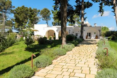 Trulli Julia by Wonderful Italy