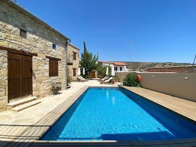 Evkarpos Country House