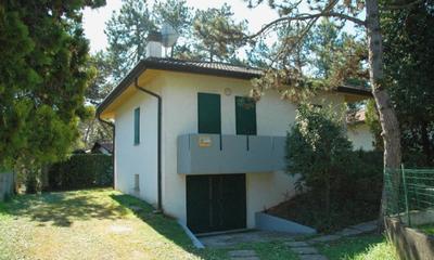 Renovated Villa With Private Fenced Garden