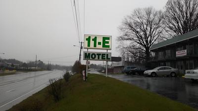 Eleven E Motel, Photo 2