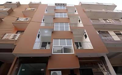 Hotel R Inn Delhi