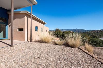 Butterfly House - Spectacular Modern Design and Mountain Views
