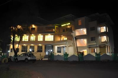 Hotel Pride Residency